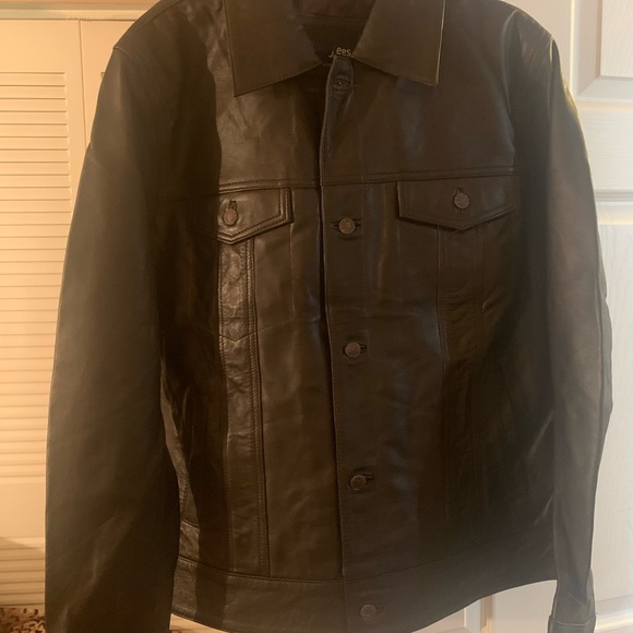 STOREJEES MENS TRUCKER LEATHER JACKET. - Picture 2 of 6